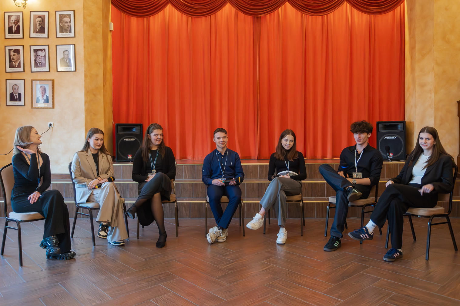 Zdjęcie Debata na przewodniczącego SU 2025 (1)16ccc187-dd2d-4083-9791-c2c7896d37f9.jpg w galerii Debata kandydatów na stanowisko Przewodniczącego Samorządu Uczniowskiego